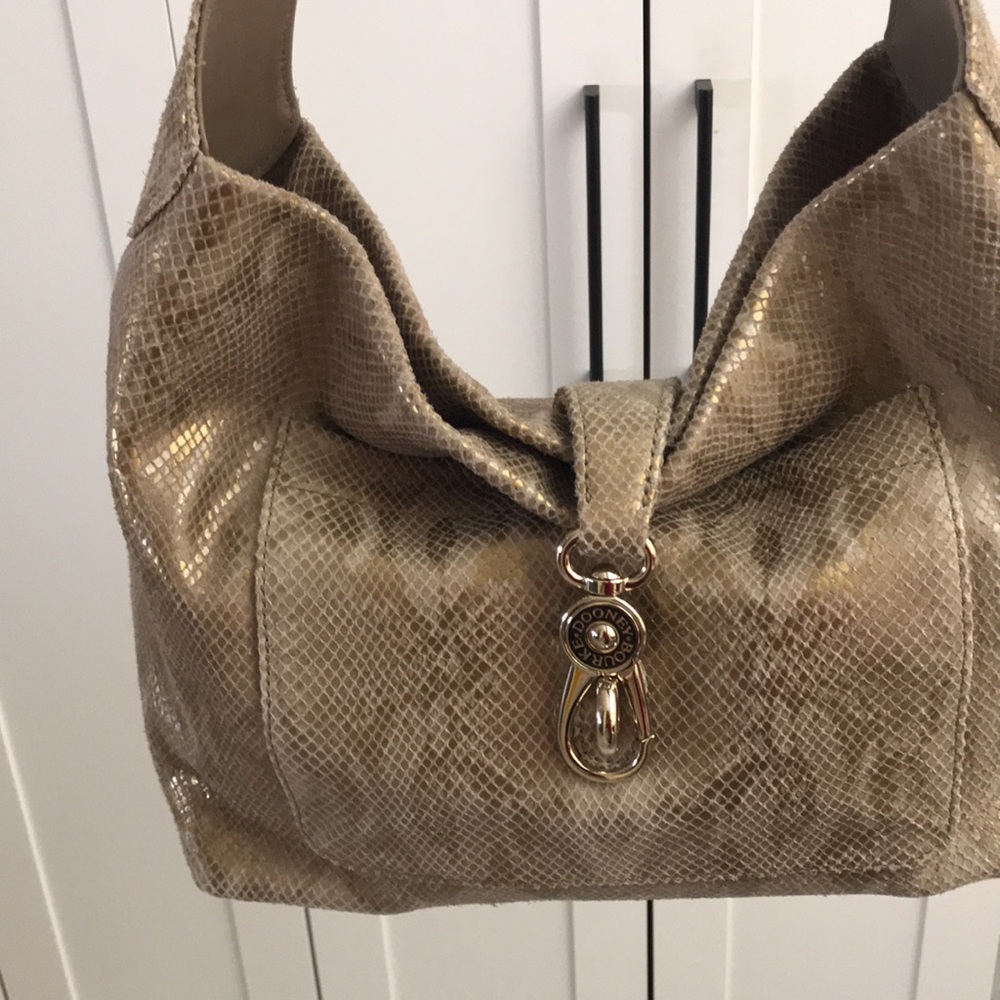 Dooney and Bourke purse - Picture 5 of 7